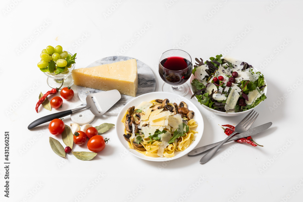 イタリアンパスタ　Italian pasta with simple tomato sauce