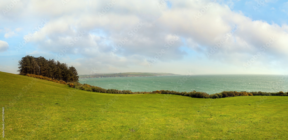 Courtmacsherry Coast Loop春季景观