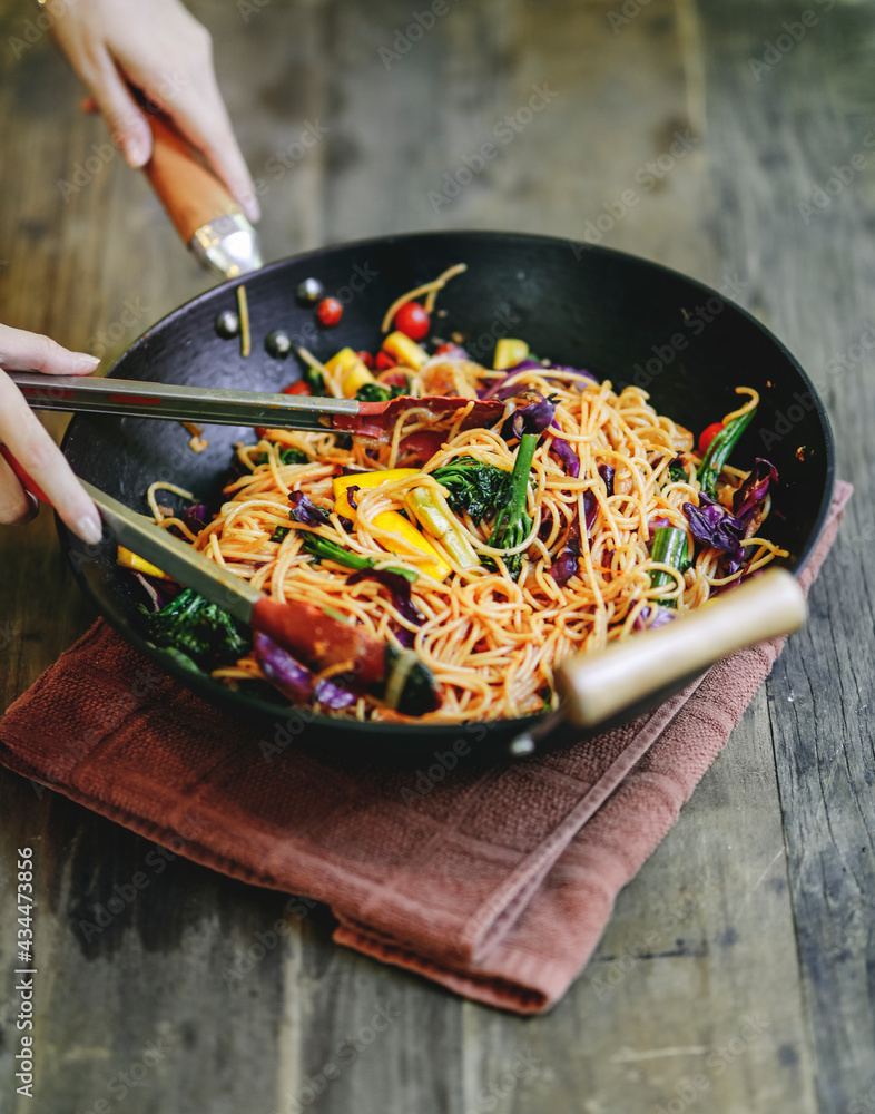 Stir fried spaghetti with organic vegetables