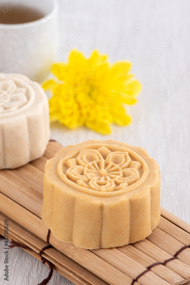 Beautiful moon cake mung bean cake for Mid-Autumn festival.