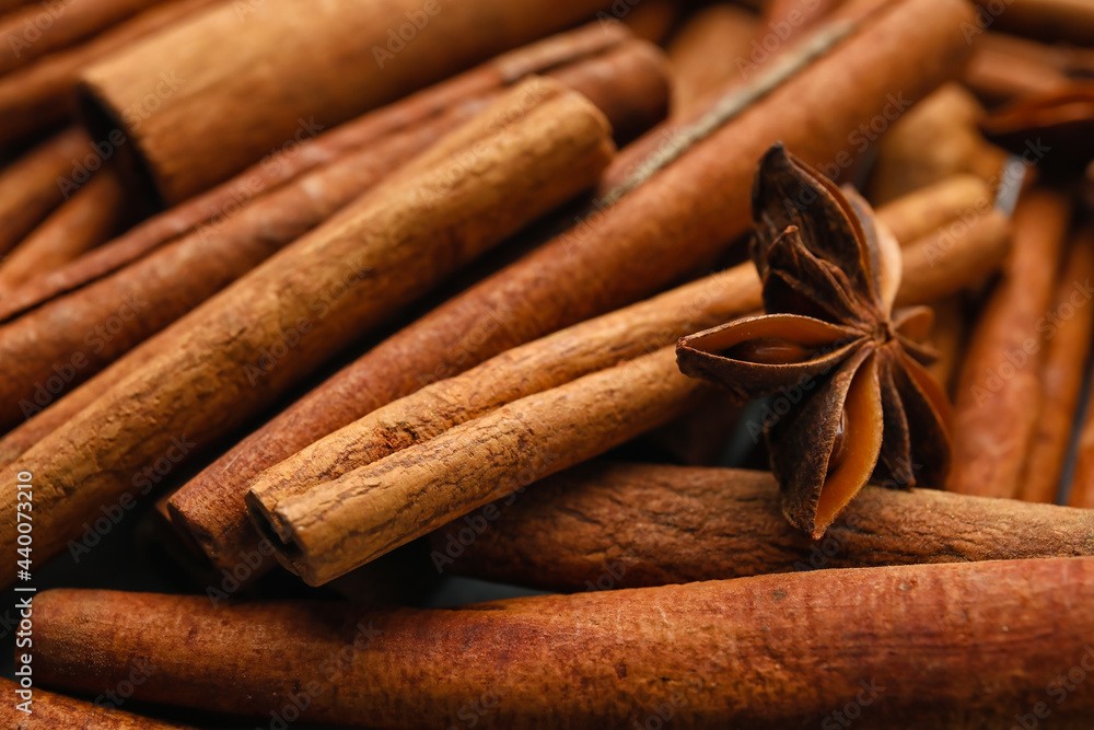 Many cinnamon sticks, closeup view