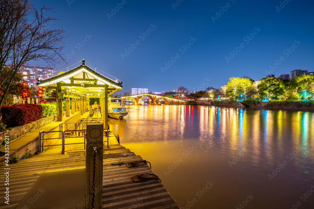 杭州拱辰桥古运河夜景