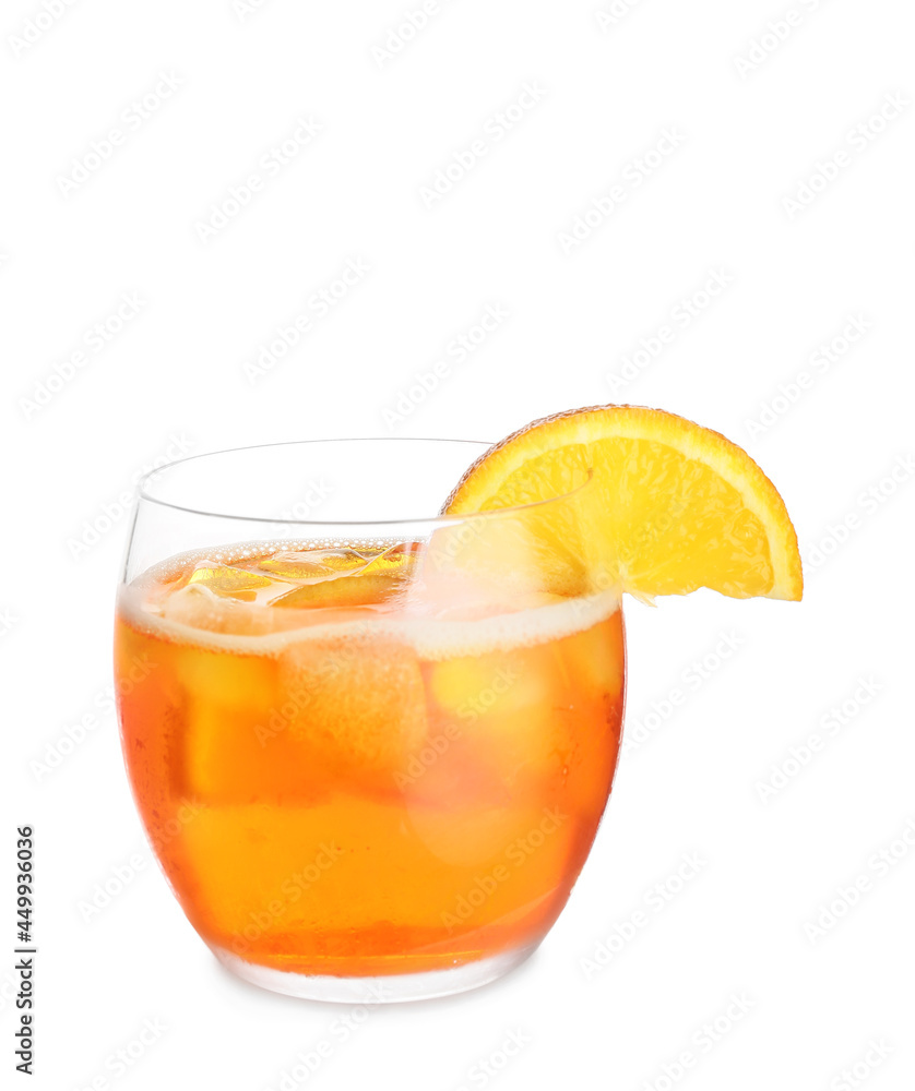 白底Aperol雪碧鸡尾酒