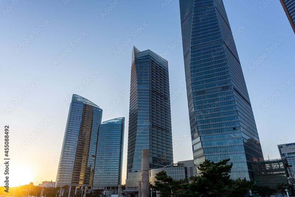 青岛金融中心摩天大楼街景