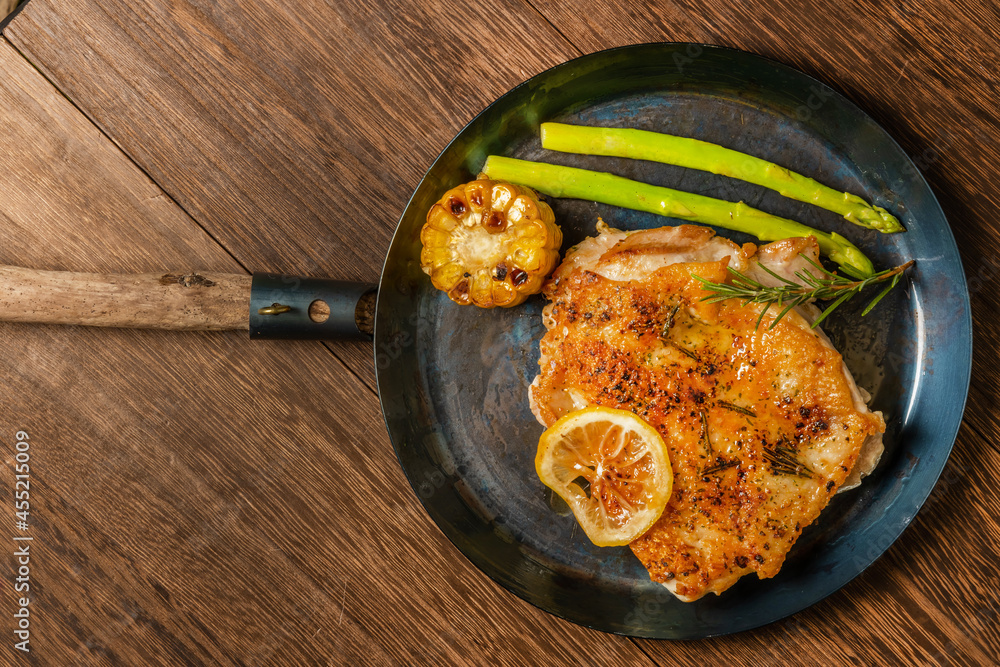 チキンのハーブ焼き　Outdoor cooking chicken herb steak 