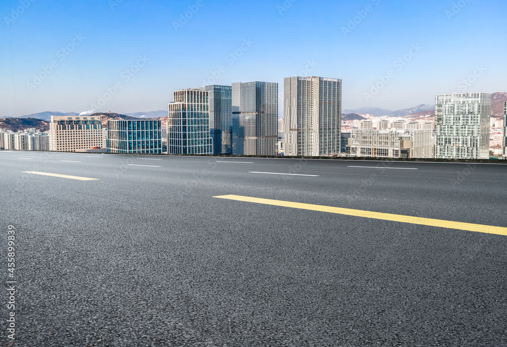 道路地面与城市建筑景观