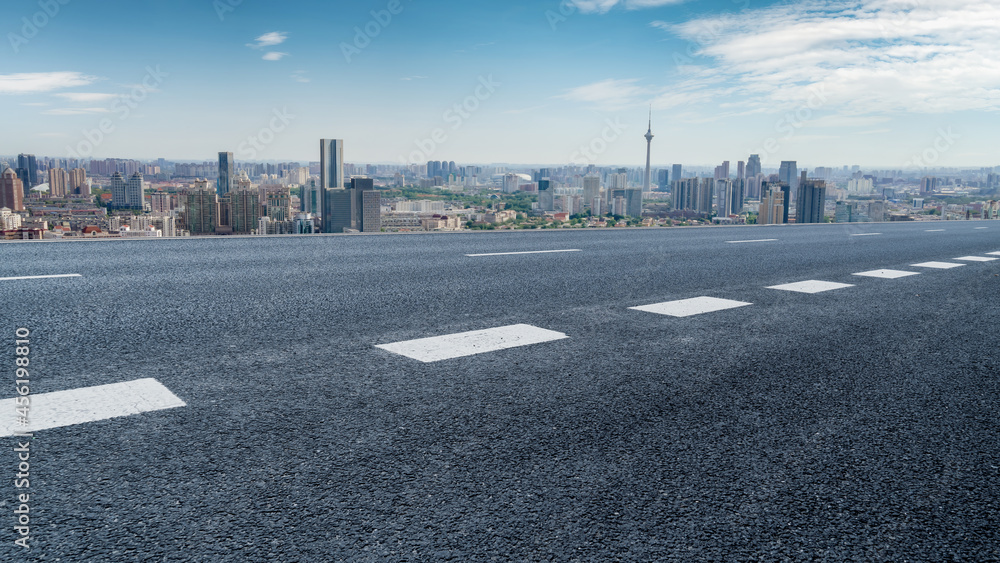 道路和城市建筑背景