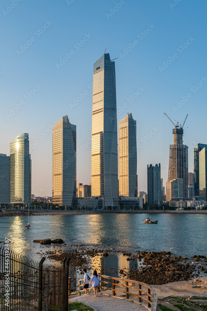 中国青岛美丽的海岸线建筑景观