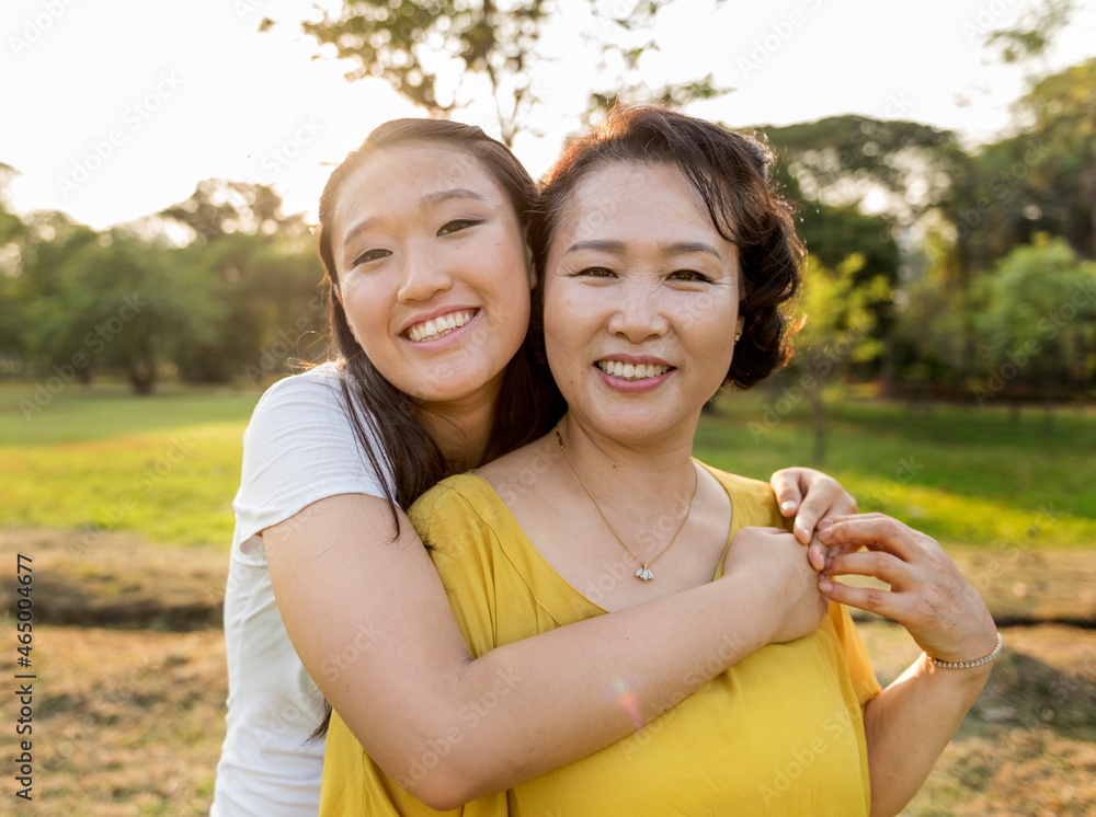 女儿妈妈可爱的情感休闲生活理念