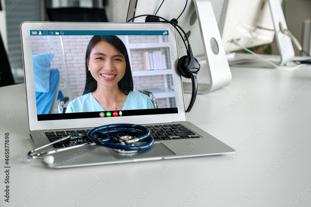 Telemedicine service online video call for doctor to actively chat with patient via remote healthcar