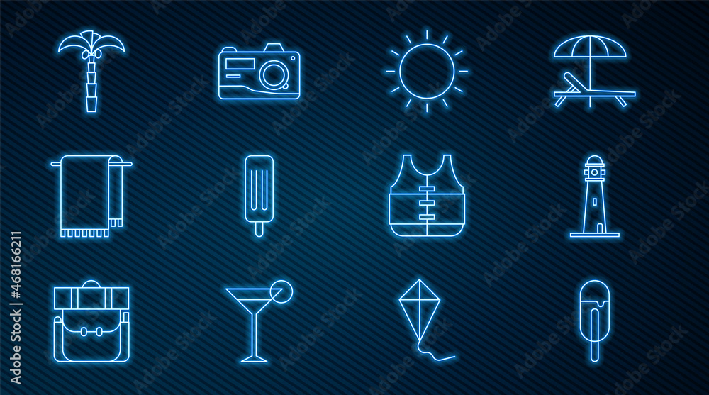 套装冰淇淋、灯塔、太阳、挂毛巾、热带棕榈树、救生衣和照片来了