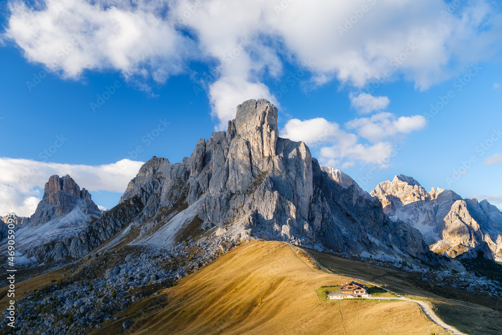 Giau Pass，San Vito di Cadore，意大利贝卢诺省。意大利多洛米蒂阿尔卑斯山。mou景观