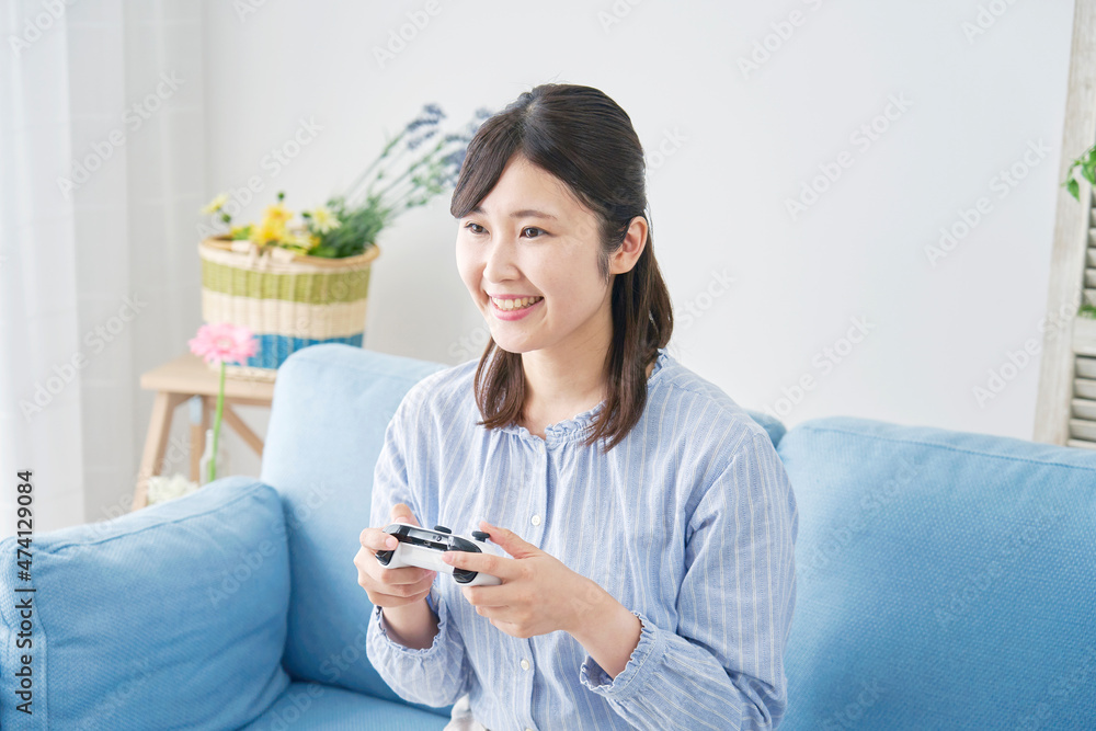 女性　テレビゲーム