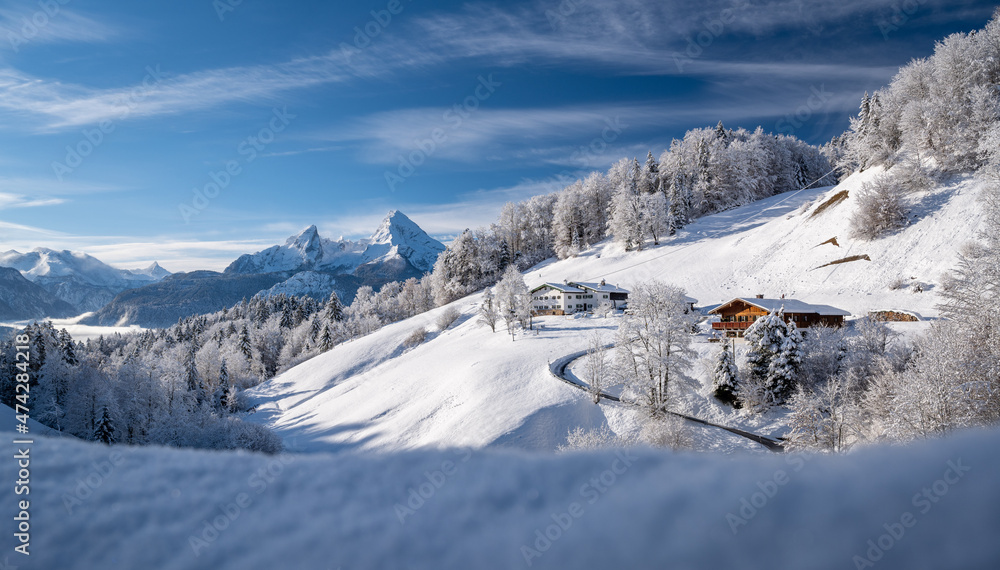 德国巴伐利亚州Berchtesgaden的Watzmann冬季全景