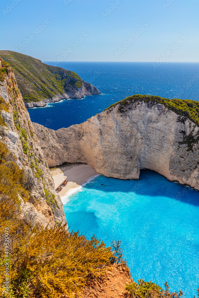 Navagio shipwreck beach în Zakynthos Greece