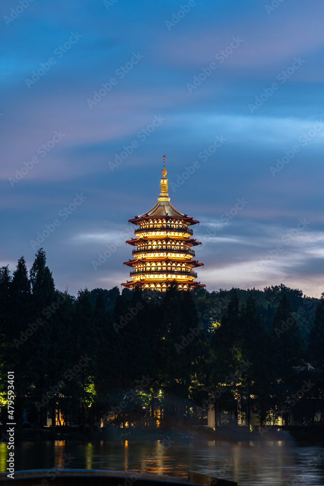 杭州西湖雷峰塔