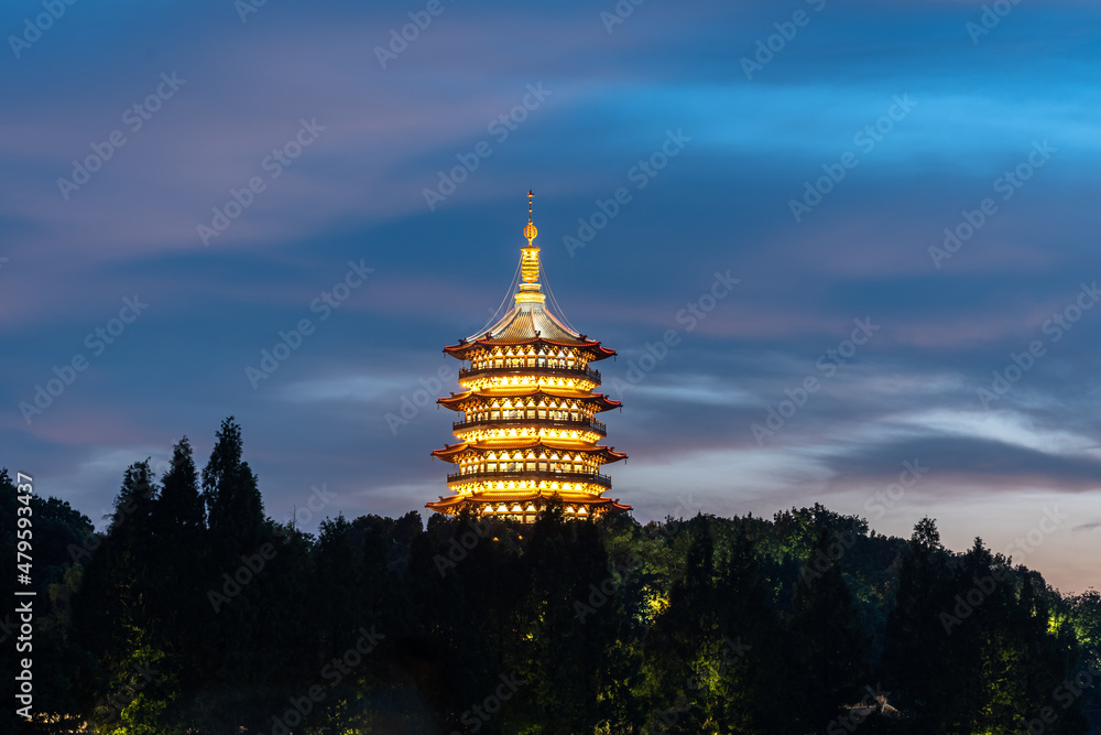 杭州西湖雷峰塔