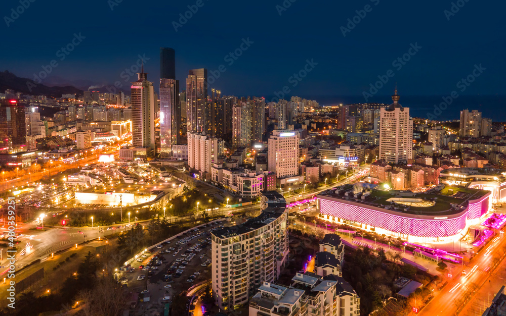 中国青岛现代城市建筑航拍夜景