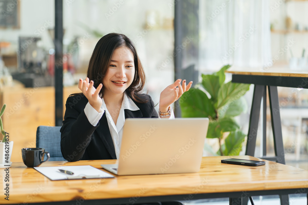 Photo of young happy positive cheerful good mood businesswoman having video call explaining new proj