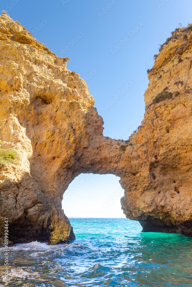 Elephant shape rock, ponta de piedade, lagos, algarve, portugal, europe