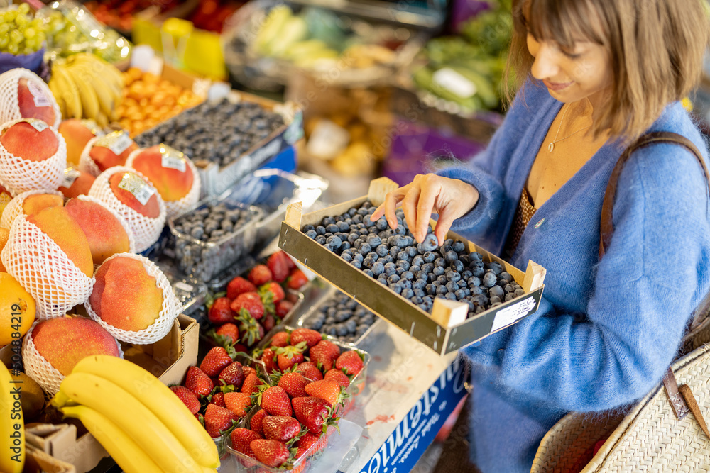 Woman shopping food at market