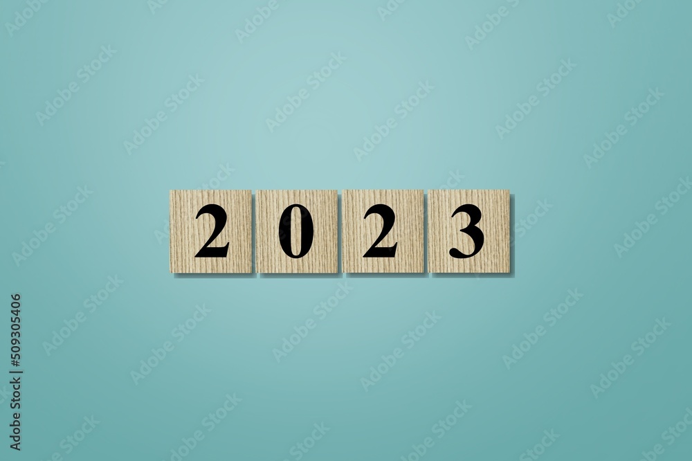 2023年关于木砖立方体的新年变革，开启新的商业战略概念。