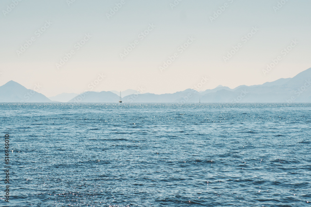 爱琴海景观自然度假目的地美丽的旅游风景夏季简约风格