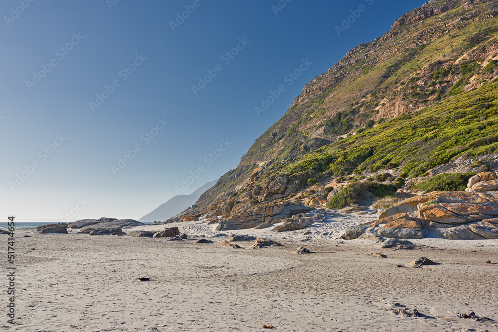 南非西开普省岩石海岸的景观复制空间。岛上的美景