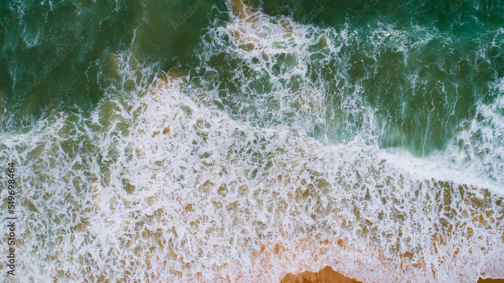 无人机拍摄的海浪模糊背景俯视图自然海洋背景