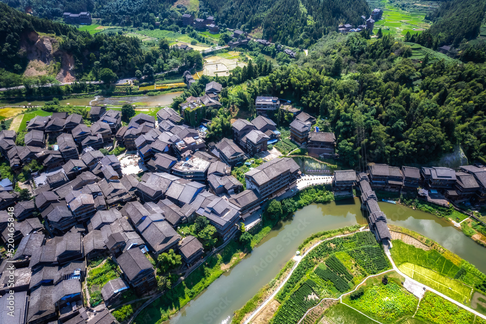 三江城阳八寨古民居航拍全景图