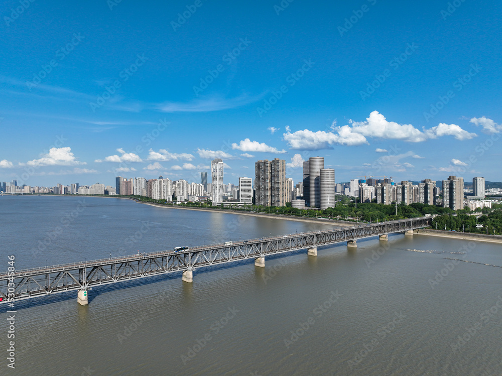 hangzhou city skyline