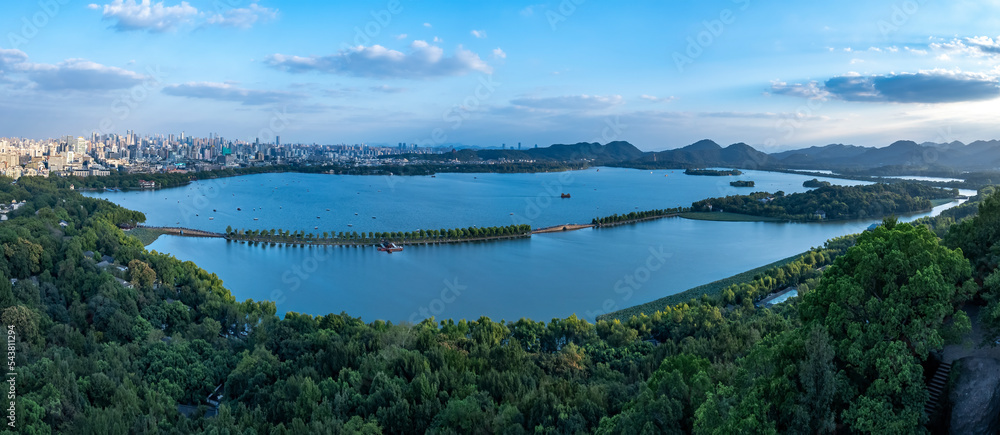 中国杭州西湖城市景观全景航拍