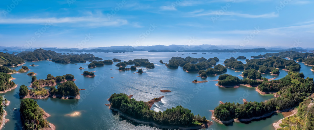 The beautiful natural scenery of Qiandao Lake, Zhejiang Province, China