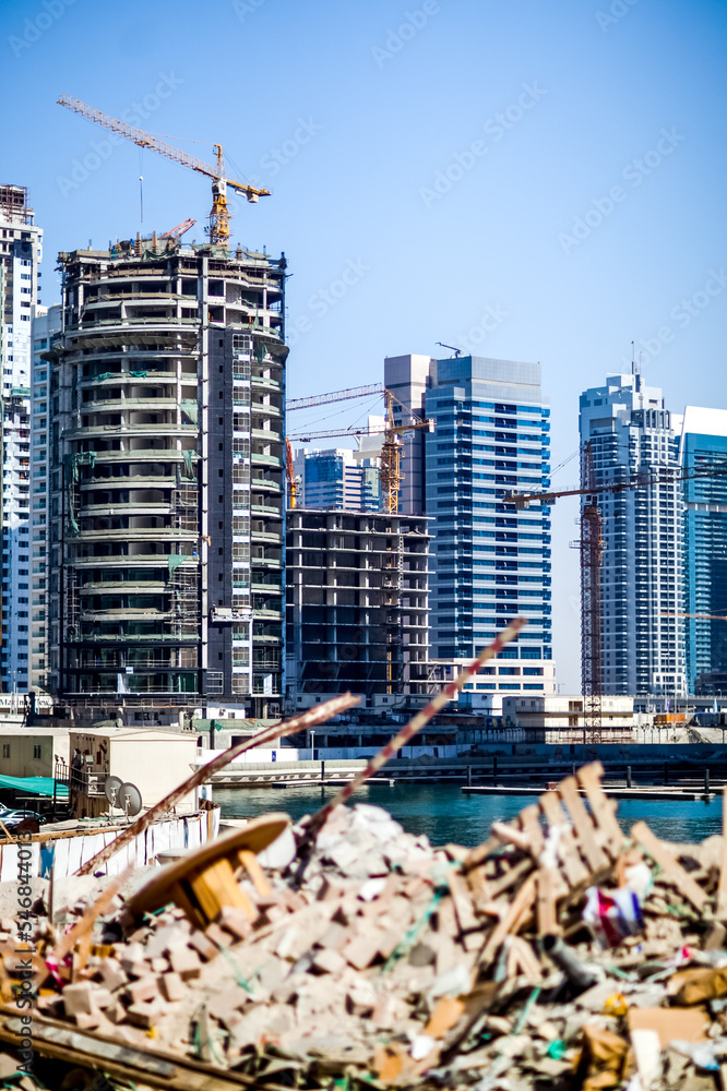 迪拜城市摩天大楼建筑景观。现代阿拉伯城市建筑