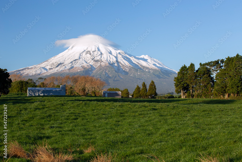 塔拉纳基雪山棚屋