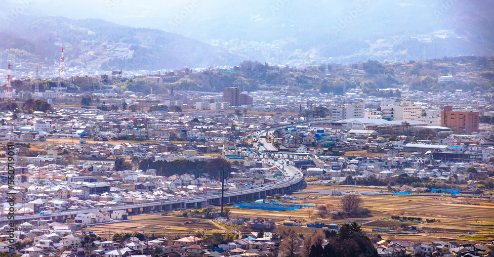 山の上から見る小田原郊外の街