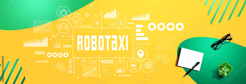 带笔记本和笔的Robotaxi主题