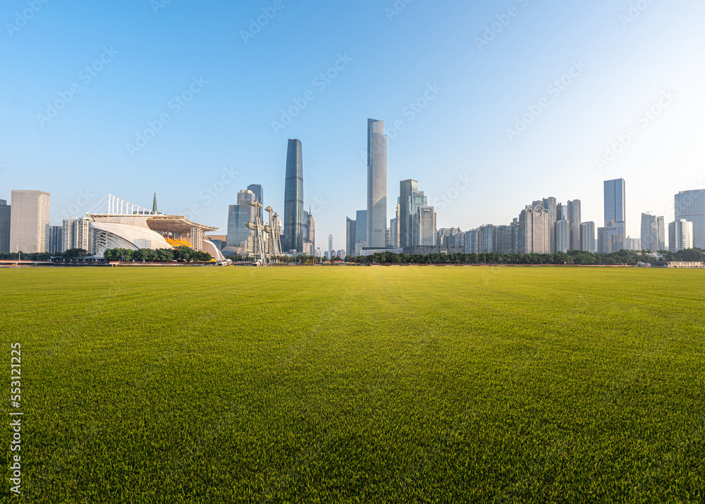 清晨的城市天际线