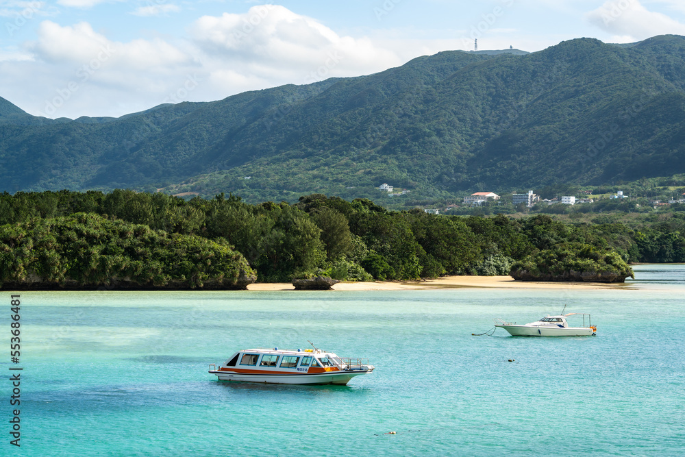 沖縄県・石垣島・川平湾の風景