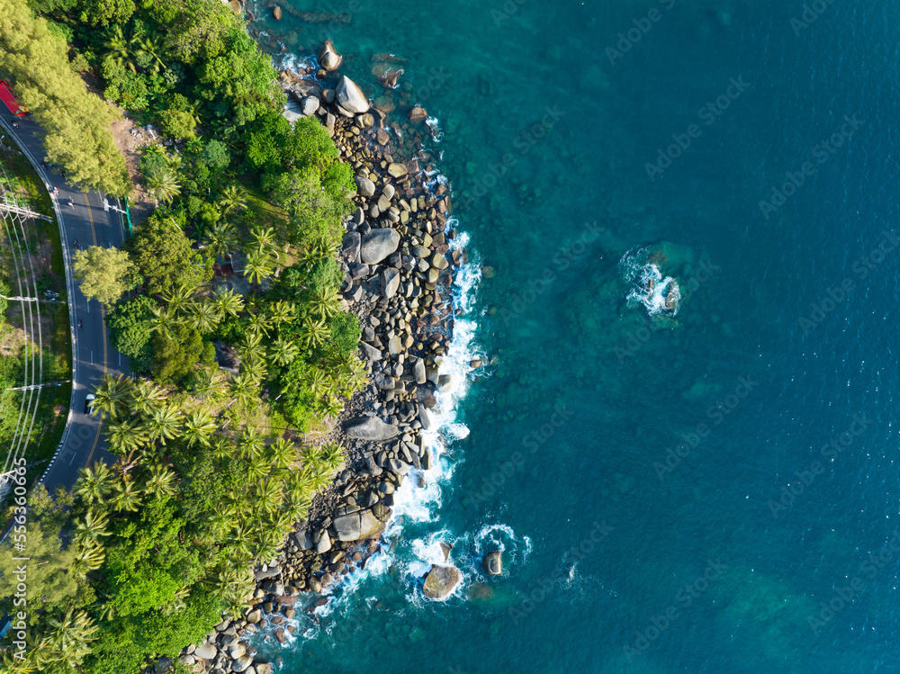 海面鸟瞰图，蓝色波浪和水面纹理的鸟瞰图，海滨b