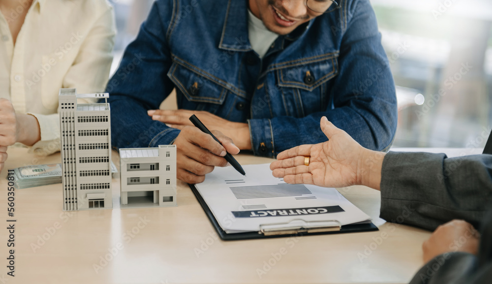 Customers who choose to buy a condominium room and a bank approve a loan for their purchase. Condomi