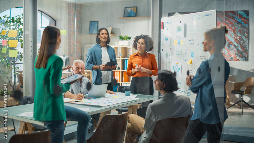 Portrait of a Beautiful Black Woman in Smart Casual Clothes Doing a Presentation in a Meeting Room f