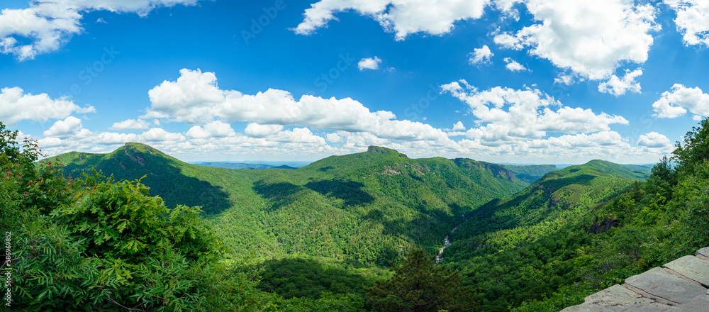 Wisemans View Scenic Overlook at Linville Gorge, North Carolina