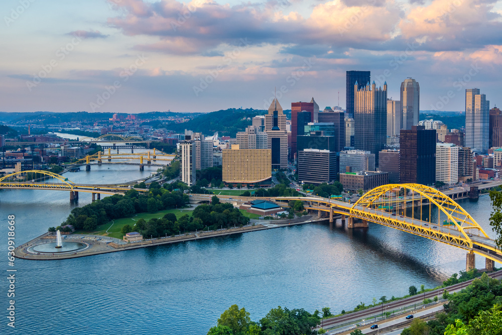 Sunset view of Pittsburgh downtown from Grand View at Mount Washington