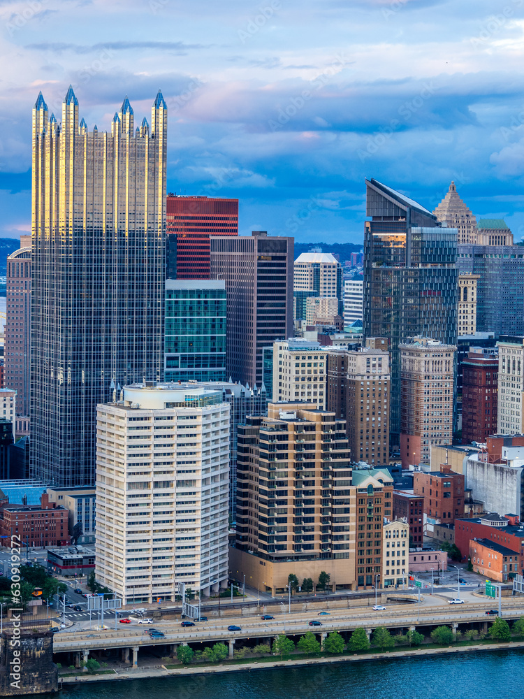 Sunset view of Pittsburgh downtown from Grand View at Mount Washington